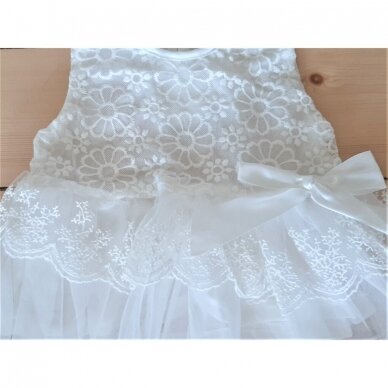 Balta suknelė 2