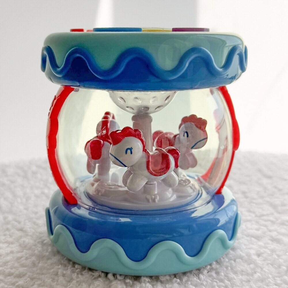 WOOPIE BABY Būgnas su muzikine dėžute ir projektoriumi 3-in-1 muzikinis žaislas kūdikiams + volelis mokymuisi ropoti 4