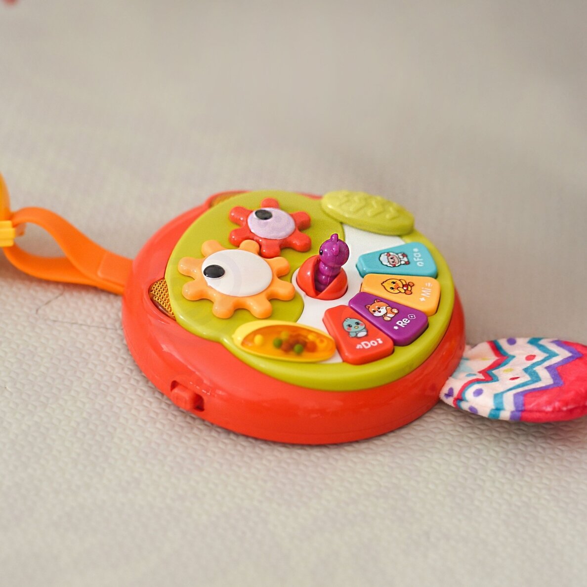 WOOPIE BABY interaktyvus pelėdos pianino žaislas su šiurenančia uodega 1