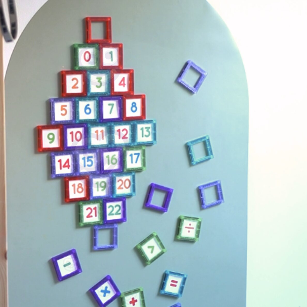 WOOPIE 3D magnetiniai blokai skaičių mokymuisi 70 vnt. 2