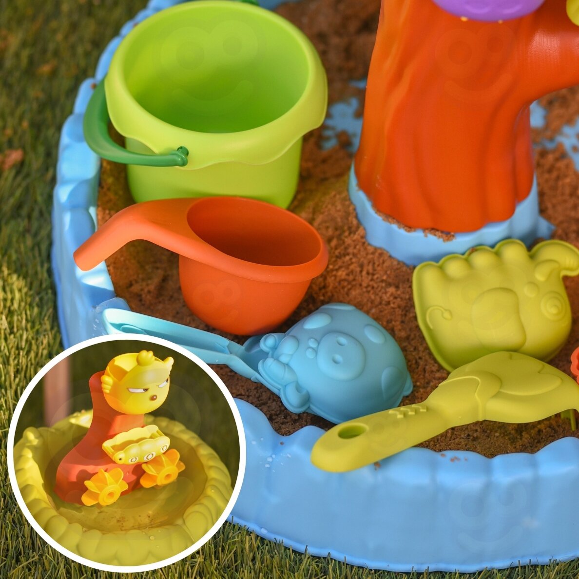 WOOPIE 2in1 vandens stalas / smėlio dėžė Happy Tree, 8 priedai 7