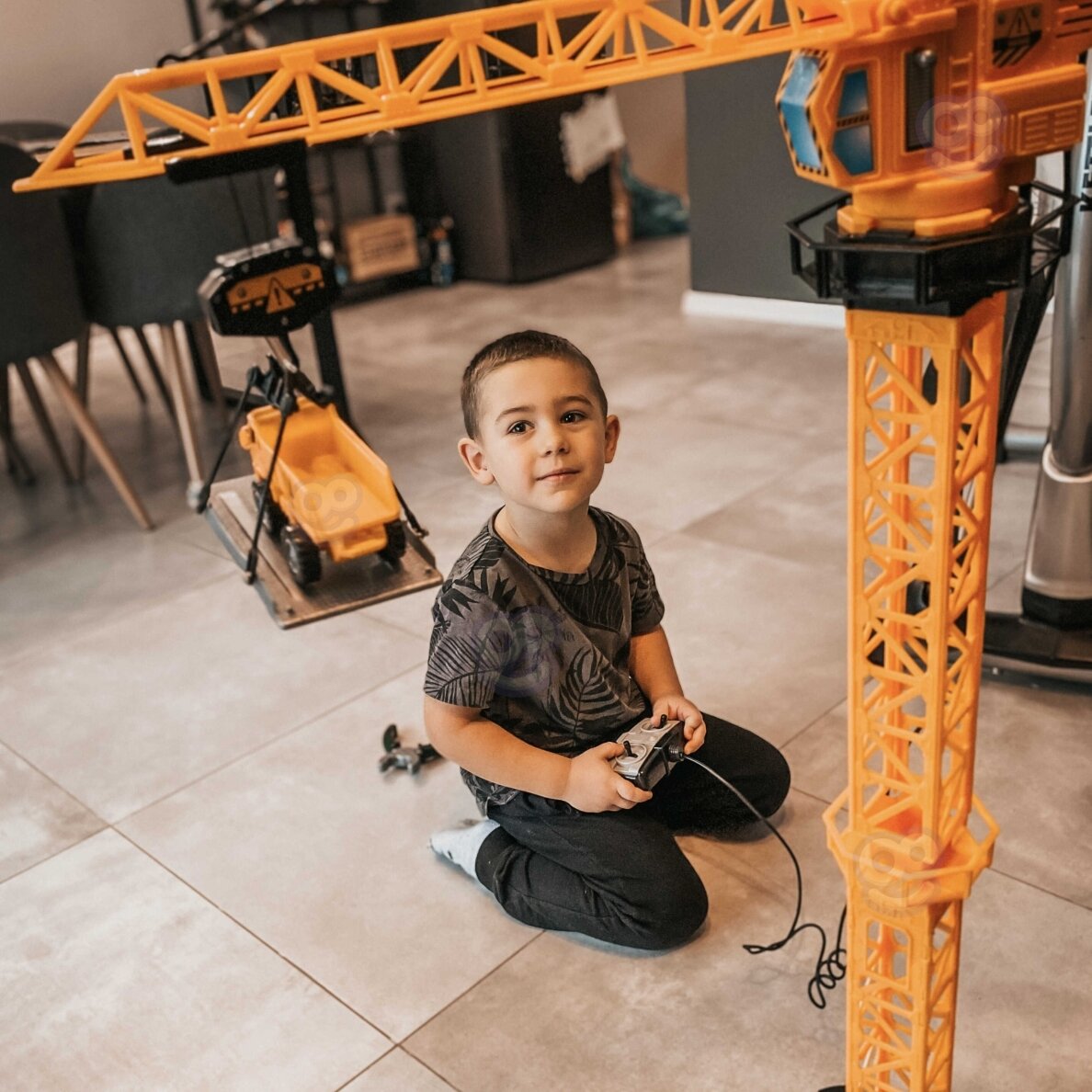 WOOPIE nuotoliniu būdu valdomas kranas 103cm R/C sunkvežimis ekskavatorius + 4 priedai 2