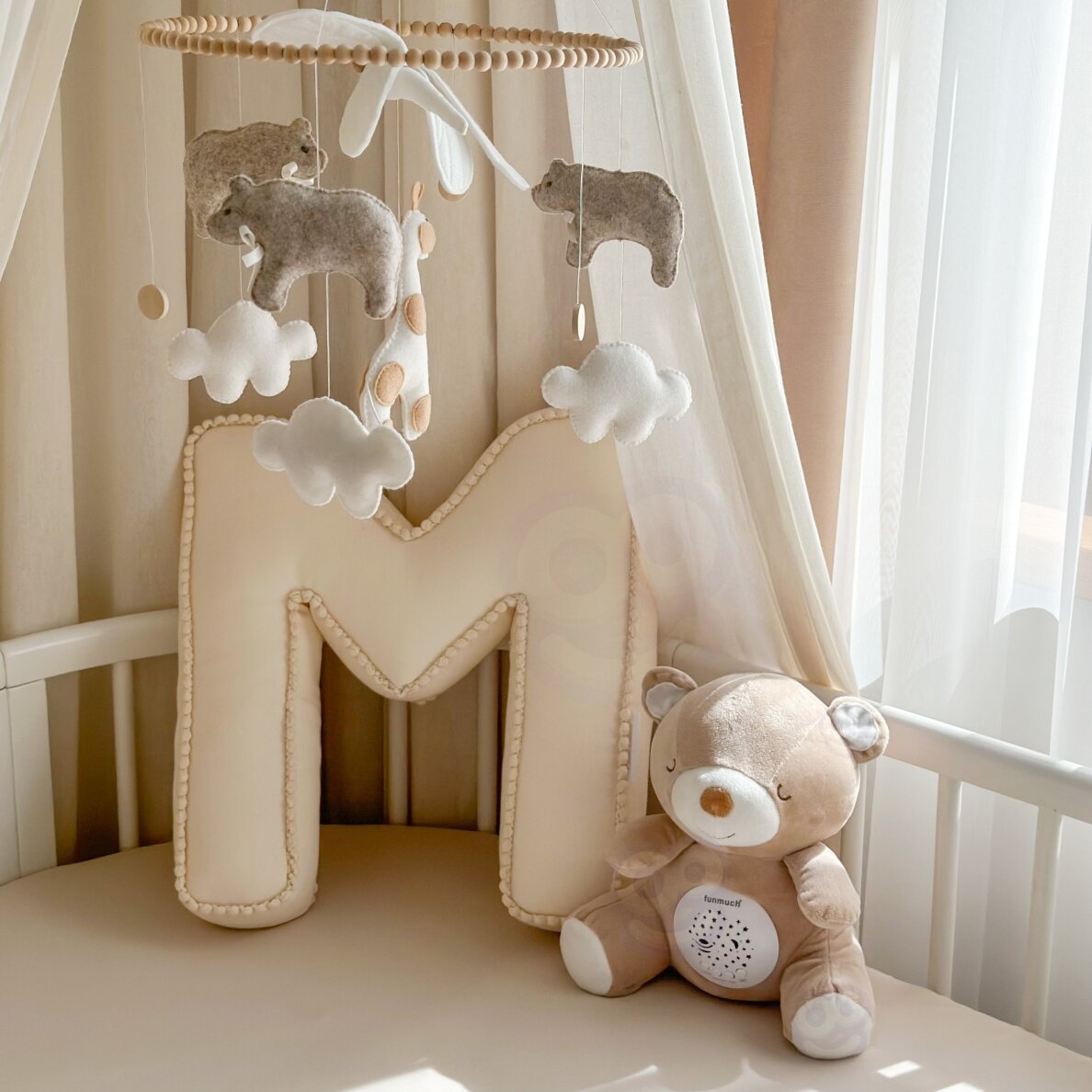 WOOPIE BABY 2-in-1 pliušinis meškiukas miegui su projektoriumi - 10 lopšinių 1