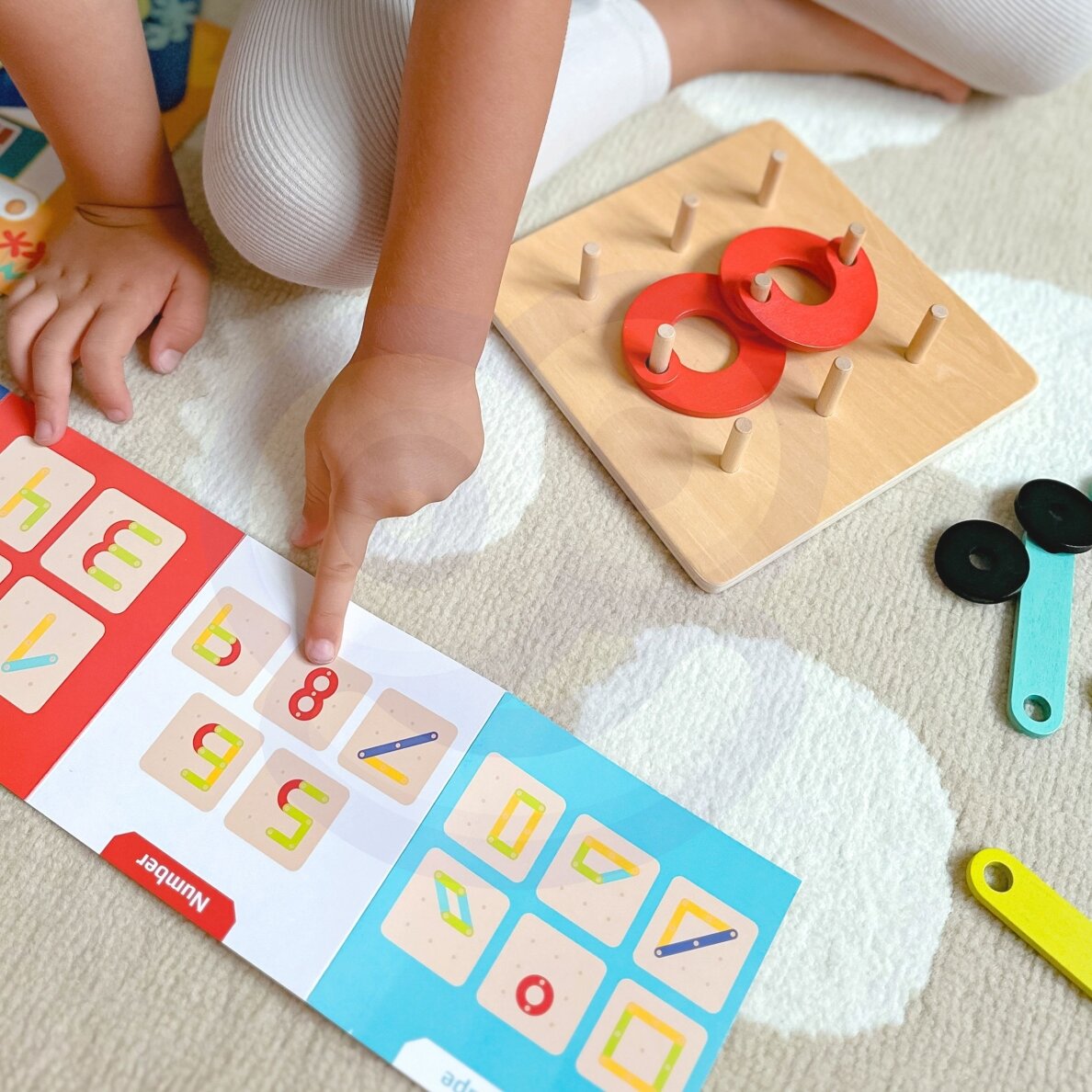 TOOKY TOY Medinė mozaika ir karoliukų vėrimo dėlionė 30 dalių 1 TOOKY TOY Medinė mozaika ir karoliukų vėrimo dėlionė 30 dalių 1