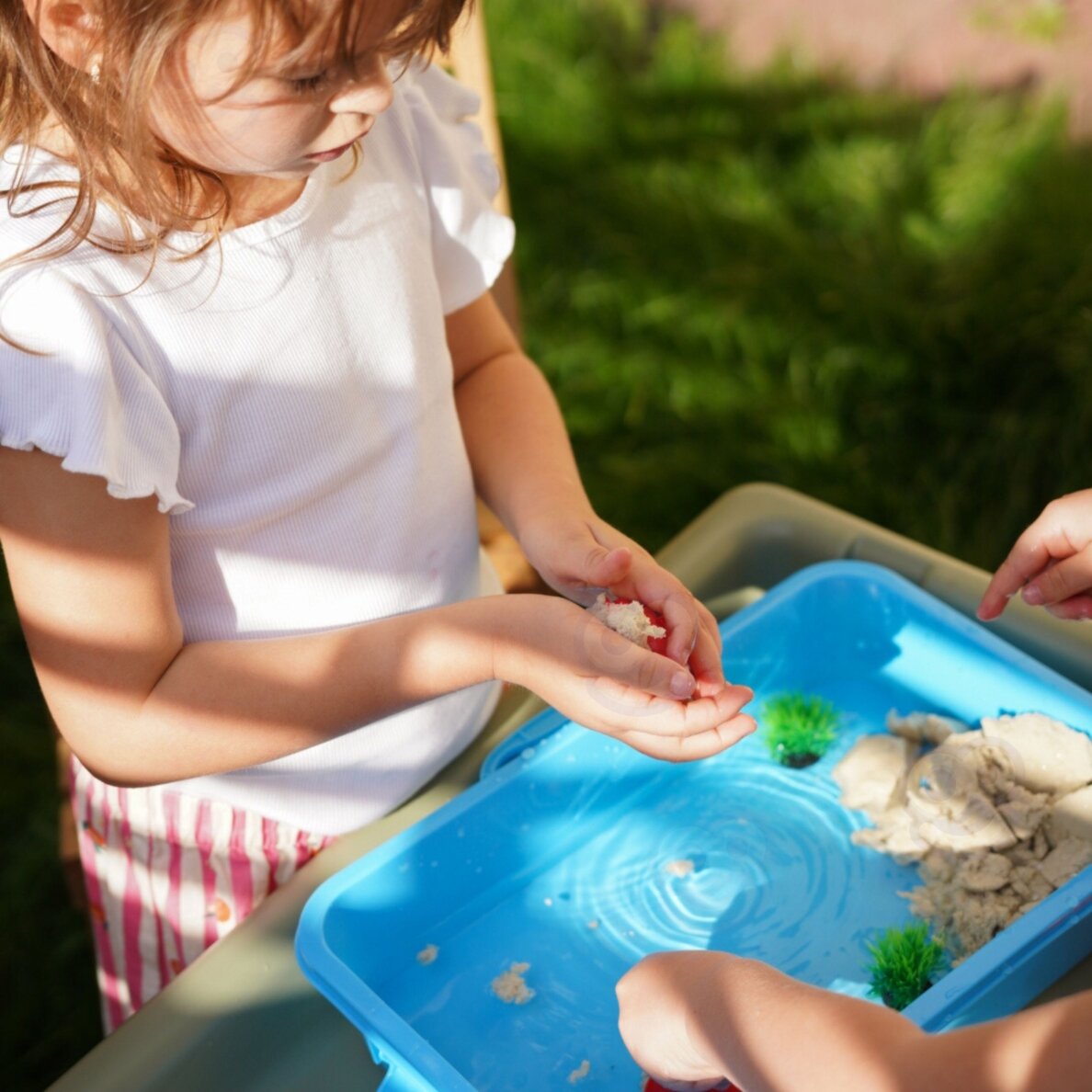 WOOPIE kinetinis smėlis „Magic for Water“ 18 dalių rinkinys su lagaminėliu 6