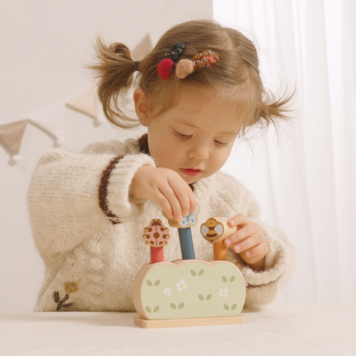 VIGA PolarB mediniai šokinėjantys gyvūnėliai „Jumping Garden“ 1
