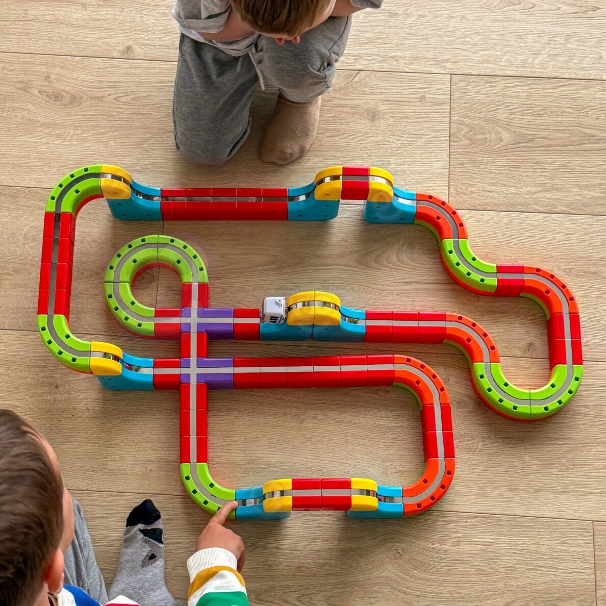WOOPIE Magic Cube Train konstravimo blokeliai Anti-Gravity magnetinė trasa 68 vnt. 2 WOOPIE Magic Cube Train konstravimo blokeliai Anti-Gravity magnetinė trasa 68 vnt. 2