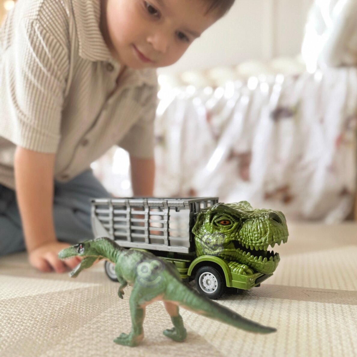 WOOPIE nuotoliniu būdu valdomas RC automobilis dinozauras žalias + figūrėlė 1 WOOPIE nuotoliniu būdu valdomas RC automobilis dinozauras žalias + figūrėlė 1