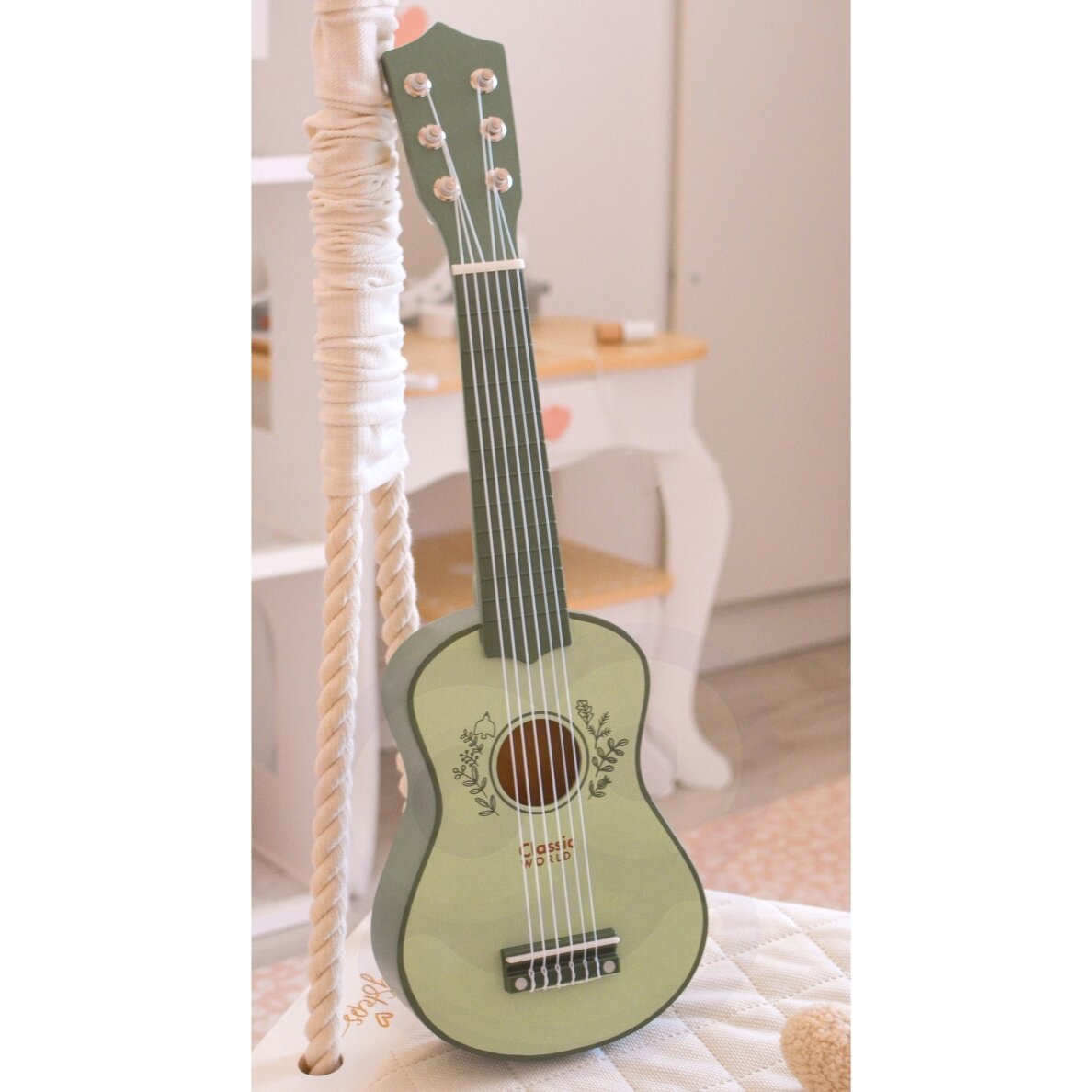 CLASSIC WORLD medinė gitara vaikams vintažinis muzikos instrumentas 3+ 5 CLASSIC WORLD medinė gitara vaikams vintažinis muzikos instrumentas 3+ 5