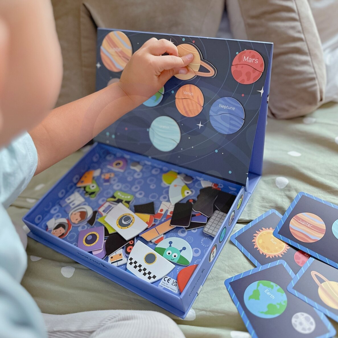 TOOKY TOY Magnetinė dėlionė Montessori edukacinė dėžutė Kosmosas 72 vnt. 4 TOOKY TOY Magnetinė dėlionė Montessori edukacinė dėžutė Kosmosas 72 vnt. 4