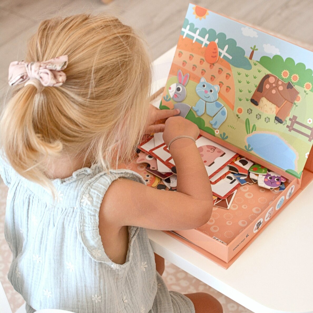 TOOKY TOY magnetinė dėlionė Ūkio dėlionė 4
