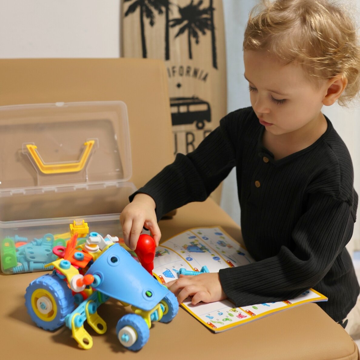 WOOPIE 6-in-1 STEM transporto priemonių konstravimo kaladėlių rinkinys 2 WOOPIE 6-in-1 STEM transporto priemonių konstravimo kaladėlių rinkinys 2