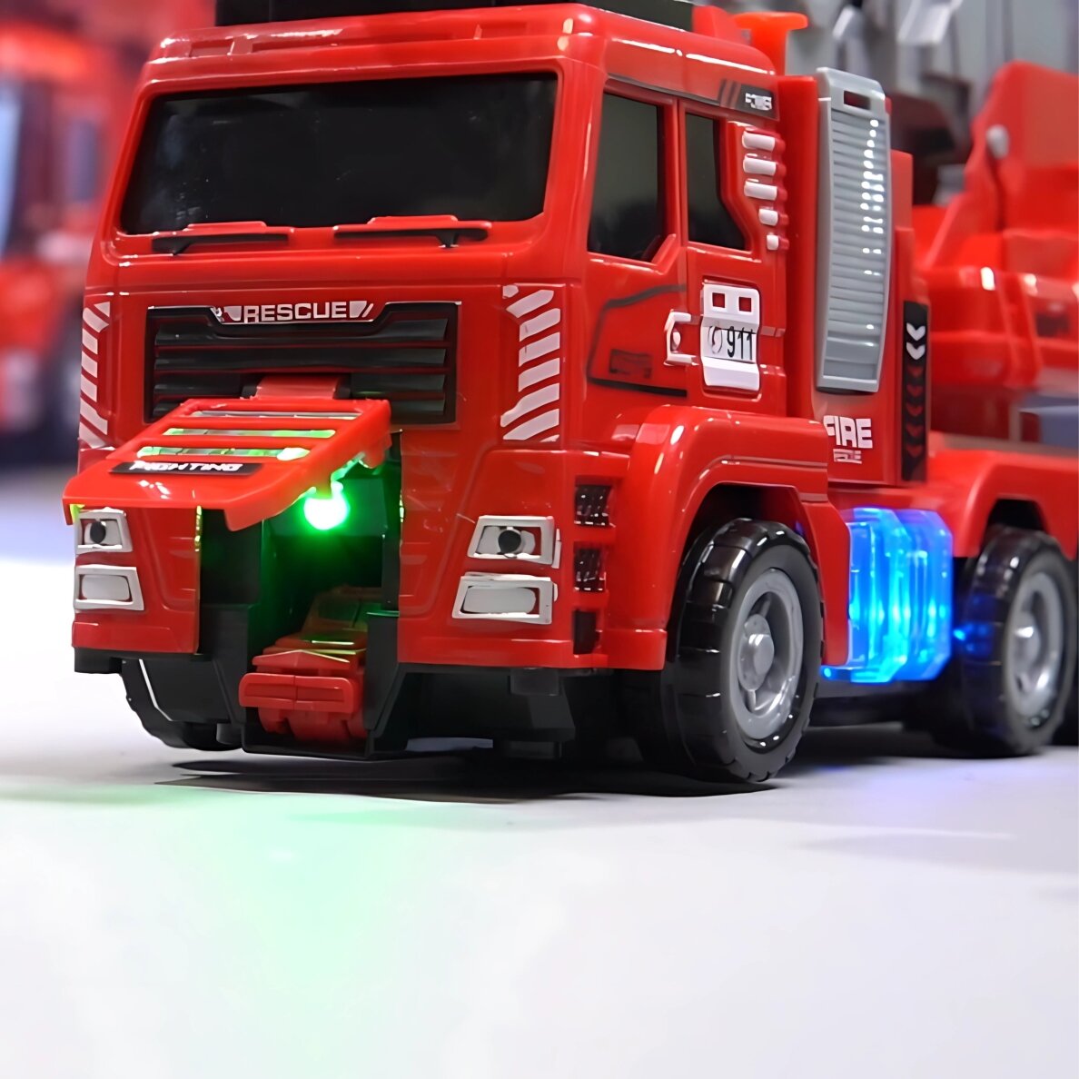 WOOPIE interaktyvus gaisrinis automobilis su judančiomis kopėčiomis 4