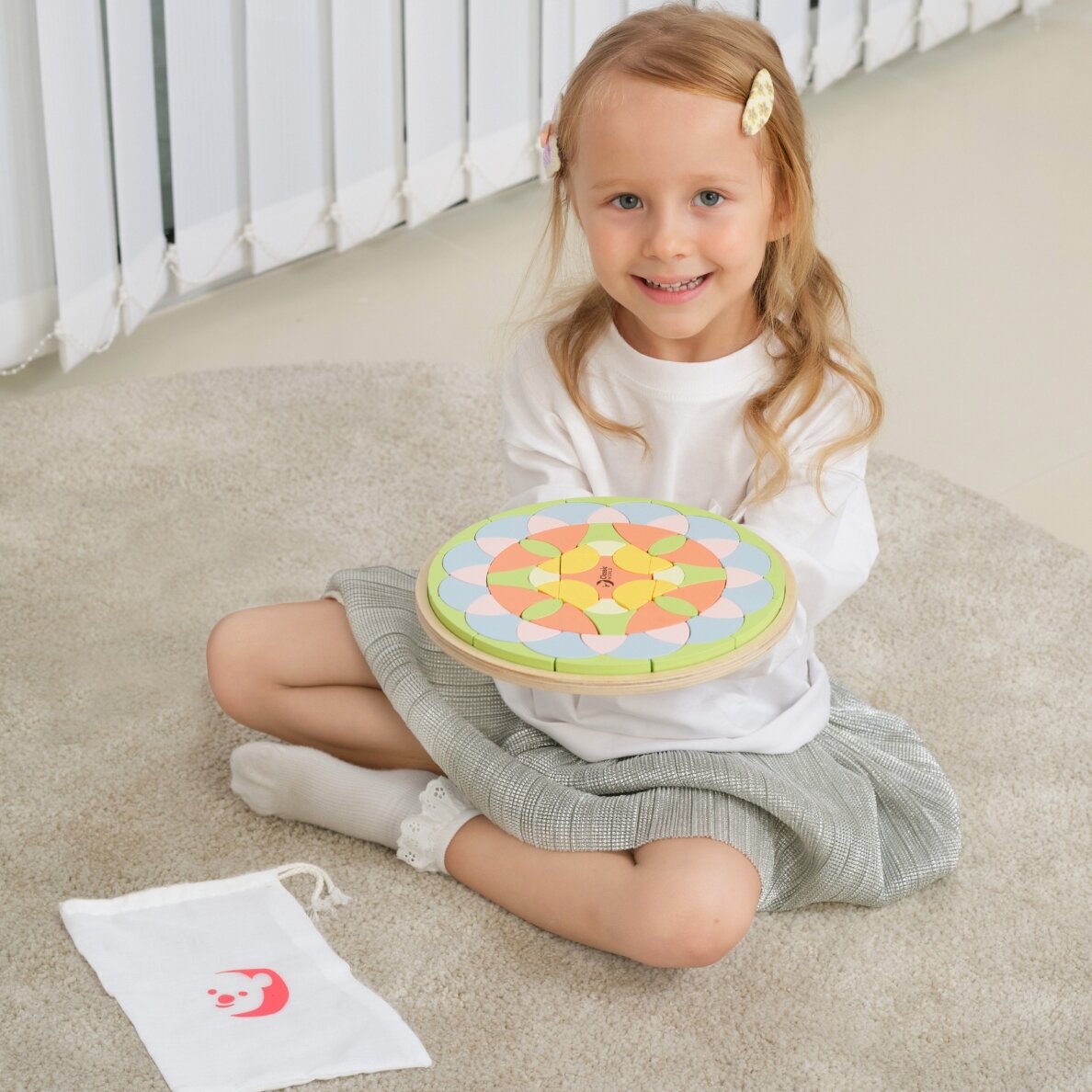 CLASSIC WORLD Pastelinė mandala Montessori dėlionė mozaika Gėlės 1