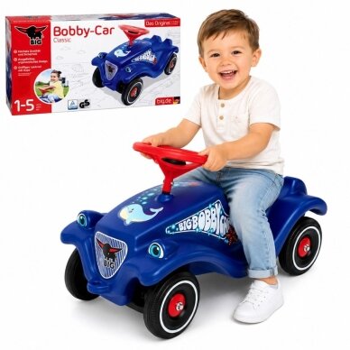 BIG Classic Bobby Car važinėjimo automobilis su delfino piešiniu BIG Classic Bobby Car važinėjimo automobilis su delfino piešiniu
