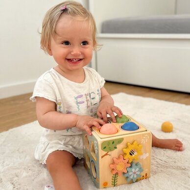 TOOKY TOY medinė edukacinė kubo formos dėlionė su spyruokle 5-in-1 1 TOOKY TOY medinė edukacinė kubo formos dėlionė su spyruokle 5-in-1 1