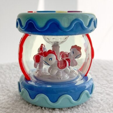 WOOPIE BABY Būgnas su muzikine dėžute ir projektoriumi 3-in-1 muzikinis žaislas kūdikiams + volelis mokymuisi ropoti 4