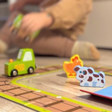 TOOKY TOY Medinis ūkis lagamine, figūrėlės ir transporto priemonės 4