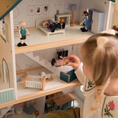 TOOKY TOY Didelis medinis lėlių namelis + FSC figūrėlės 6 TOOKY TOY Didelis medinis lėlių namelis + FSC figūrėlės 6