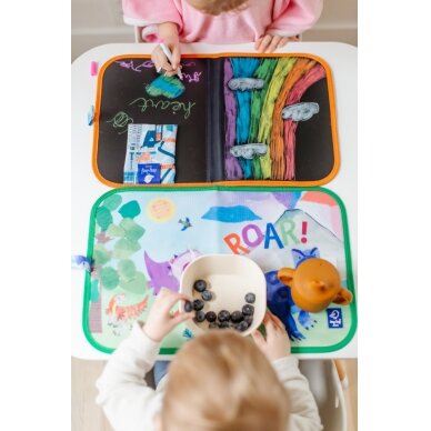 Jaq Jaq Bird piešimo padėklas su netepančiomis kreidelėmis, Dinozauras 4 Jaq Jaq Bird piešimo padėklas su netepančiomis kreidelėmis, Dinozauras 4
