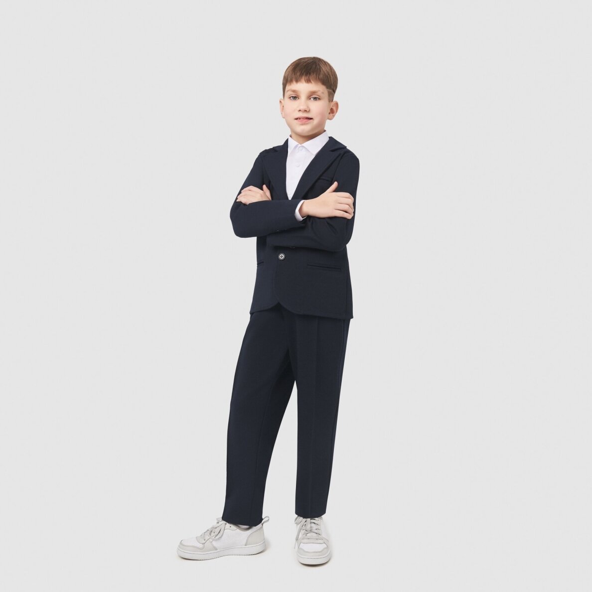 Juodos trikotažines kelnės su kantu ir guma 116-164 cm