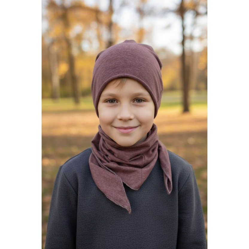 Kepurė su kaklaskare pavasariui-vasarai