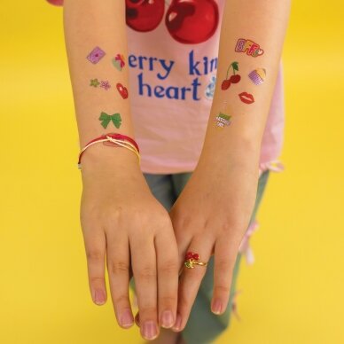 Laikinos tatuiruotės, Draugės 3 Laikinos tatuiruotės, Draugės 3
