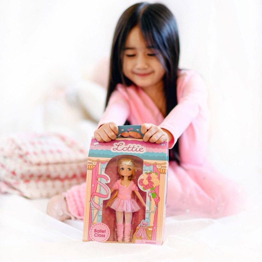 Lottie lėlė Baleto repeticijoje 1