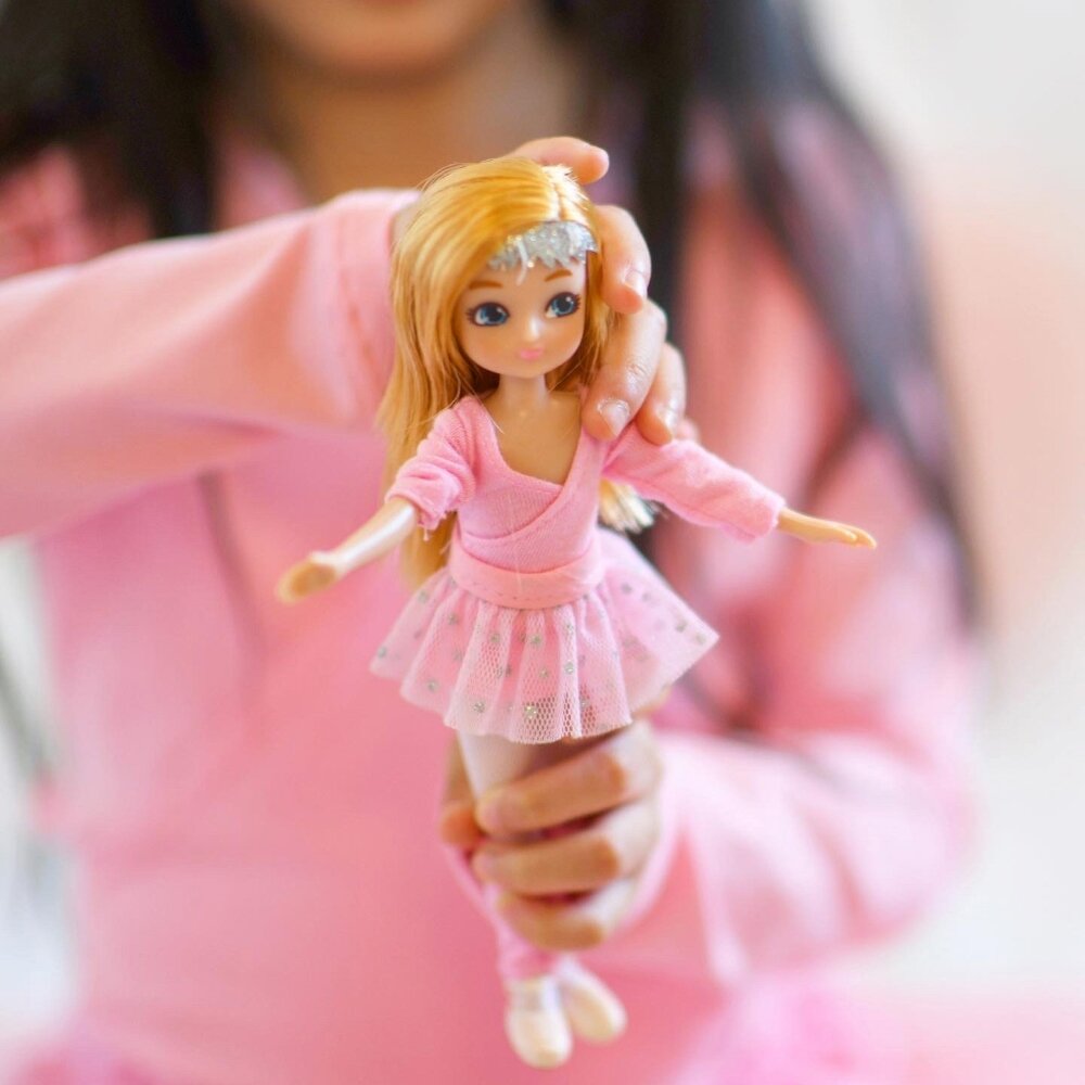 Lottie lėlė Baleto repeticijoje 2 Lottie lėlė Baleto repeticijoje 2