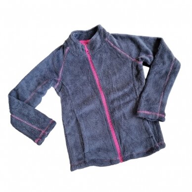 Mergaitiškas šiltas džemperis Mergaitiškas šiltas džemperis