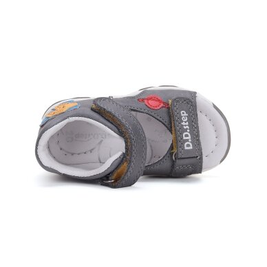 Pilkos LED basutės 20-25 d. G064-51816A 4 Pilkos LED basutės 20-25 d. G064-51816A 4